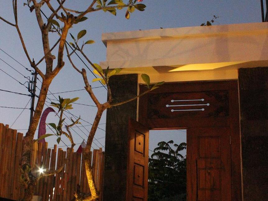 The Wayang Homestay Yogyakarta Exterior photo