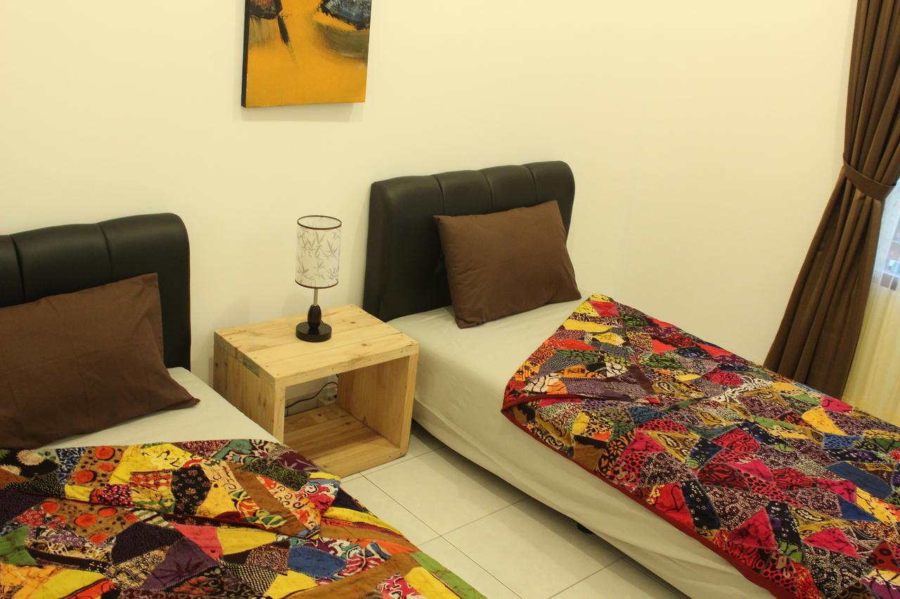 The Wayang Homestay Yogyakarta Exterior photo
